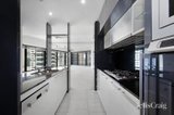 https://images.listonce.com.au/custom/160x/listings/14087-riverside-quay-southbank-vic-3006/456/01972456_img_05.jpg?cfo7mIzC750