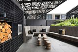 https://images.listonce.com.au/custom/160x/listings/140933-blackwood-street-north-melbourne-vic-3051/993/00998993_img_09.jpg?dwUtn2fYTW0