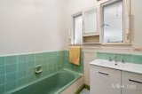 https://images.listonce.com.au/custom/160x/listings/141-143-berringa-road-park-orchards-vic-3114/059/01910059_img_08.jpg?LwPFaZLkSog