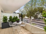 https://images.listonce.com.au/custom/160x/listings/141-graham-street-port-melbourne-vic-3207/543/01793543_img_02.jpg?hwpTda0rV-8