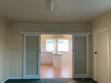 https://images.listonce.com.au/custom/160x/listings/141-high-street-kyneton-vic-3444/006/01702006_img_02.jpg?XR9CsQp_YIg