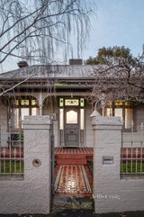 https://images.listonce.com.au/custom/160x/listings/141-holden-street-fitzroy-north-vic-3068/790/01095790_img_13.jpg?WKg1elJCfeA