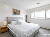 https://images.listonce.com.au/custom/160x/listings/141-john-liston-drive-newport-vic-3015/546/01203546_img_08.jpg?oMOxAjxaxFY