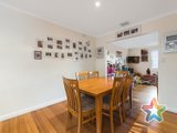 https://images.listonce.com.au/custom/160x/listings/141-manchester-road-mooroolbark-vic-3138/543/01525543_img_06.jpg?ZIVyoSv5sOA