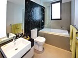 https://images.listonce.com.au/custom/160x/listings/14109-111-addison-street-elwood-vic-3184/827/01794827_img_04.jpg?iRSvT9z4Djk
