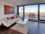 https://images.listonce.com.au/custom/160x/listings/14109-111-addison-street-elwood-vic-3184/827/01794827_img_05.jpg?Jd4bw_dPSx8