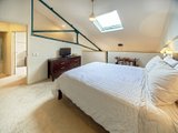 https://images.listonce.com.au/custom/160x/listings/14145-ormond-road-elwood-vic-3184/289/01794289_img_06.jpg?aM2V2q3hLxE