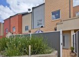 https://images.listonce.com.au/custom/160x/listings/1418-tulloch-grove-glen-waverley-vic-3150/311/01822311_img_02.jpg?_7y5psgHKHg
