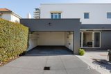 https://images.listonce.com.au/custom/160x/listings/142-beach-street-port-melbourne-vic-3207/825/01870825_img_21.jpg?CPgKvZU9-P4