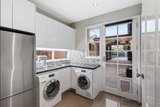 https://images.listonce.com.au/custom/160x/listings/142-brewer-road-bentleigh-vic-3204/860/01910860_img_06.jpg?NThoQnKZx3k