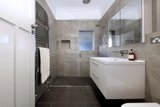 https://images.listonce.com.au/custom/160x/listings/142-brewer-road-bentleigh-vic-3204/860/01910860_img_10.jpg?y0mSzpbiHqE