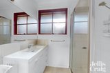 https://images.listonce.com.au/custom/160x/listings/142-highfield-road-canterbury-vic-3126/512/01719512_img_11.jpg?BEZpCFYwoUA