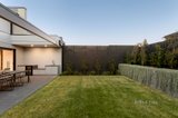 https://images.listonce.com.au/custom/160x/listings/142-london-street-bentleigh-vic-3204/142/01691142_img_19.jpg?MfYIbzcf3uk
