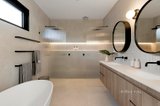 https://images.listonce.com.au/custom/160x/listings/142-london-street-bentleigh-vic-3204/404/01685404_img_12.jpg?ye2BmOIwQM4