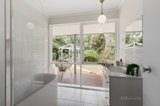 https://images.listonce.com.au/custom/160x/listings/142-research-warrandyte-road-north-warrandyte-vic-3113/616/00902616_img_11.jpg?OaBOvE-xc-4