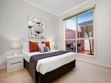 https://images.listonce.com.au/custom/160x/listings/142-severn-street-balwyn-north-vic-3104/981/01683981_img_08.jpg?Dt3VJtYCLz0