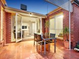 https://images.listonce.com.au/custom/160x/listings/142-severn-street-balwyn-north-vic-3104/981/01683981_img_10.jpg?H9nkx28Avrg