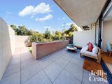 https://images.listonce.com.au/custom/160x/listings/142-wills-street-glen-iris-vic-3146/217/01878217_img_09.jpg?pnnSzv7gBA0