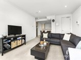 https://images.listonce.com.au/custom/160x/listings/14200-bay-street-port-melbourne-vic-3207/076/01088076_img_02.jpg?Z5ZmSxCqPyU