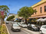 https://images.listonce.com.au/custom/160x/listings/14200-bay-street-port-melbourne-vic-3207/076/01088076_img_06.jpg?ekwohKdtcbY