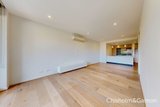 https://images.listonce.com.au/custom/160x/listings/14201-ormond-road-elwood-vic-3184/784/01954784_img_07.jpg?Lq4gIpsxV20