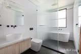 https://images.listonce.com.au/custom/160x/listings/1427-tooronga-road-hawthorn-east-vic-3123/009/01751009_img_05.jpg?4tuMNP22et0