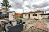 https://images.listonce.com.au/custom/160x/listings/143-albert-street-brunswick-vic-3056/133/01309133_img_11.jpg?2QL7M3PT9iw