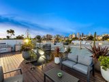 https://images.listonce.com.au/custom/160x/listings/143-cruikshank-street-port-melbourne-vic-3207/168/01088168_img_04.jpg?UwUrBfSb1mk