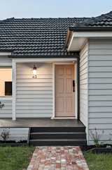 https://images.listonce.com.au/custom/160x/listings/143-dundee-street-reservoir-vic-3073/720/01348720_img_07.jpg?s4uXw1xUEWY