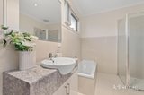 https://images.listonce.com.au/custom/160x/listings/143-stanley-avenue-mount-waverley-vic-3149/540/01814540_img_09.jpg?9BFS7xvx04Y