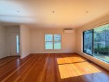 https://images.listonce.com.au/custom/160x/listings/1431-mitcham-road-mitcham-vic-3132/801/01893801_img_09.jpg?bfUfEytpc2A
