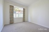 https://images.listonce.com.au/custom/160x/listings/14315-chisholm-street-black-hill-vic-3350/013/01854013_img_03.jpg?qkKBB7nyNnY