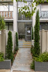 https://images.listonce.com.au/custom/160x/listings/1432-richardson-street-essendon-vic-3040/853/01778853_img_04.jpg?cLVbTAW5bwo