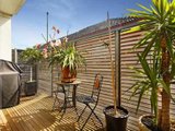 https://images.listonce.com.au/custom/160x/listings/144-mills-street-albert-park-vic-3206/506/01087506_img_08.jpg?tRvVFkWcxY0