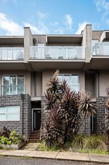 https://images.listonce.com.au/custom/160x/listings/144-urquhart-street-northcote-vic-3070/189/01295189_img_02.jpg?wLIVuwARfVU