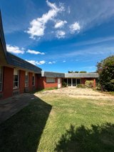 https://images.listonce.com.au/custom/160x/listings/144-wantirna-road-ringwood-vic-3134/609/01624609_img_08.jpg?2tbZQmPZU-U