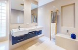 https://images.listonce.com.au/custom/160x/listings/144a-weatherall-road-cheltenham-vic-3192/117/01725117_img_01.jpg?oq0mlJbLXkE