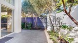 https://images.listonce.com.au/custom/160x/listings/145-northampton-place-south-yarra-vic-3141/425/01892425_img_09.jpg?raCFWePPtsA