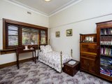 https://images.listonce.com.au/custom/160x/listings/145-roberts-street-essendon-vic-3040/687/00847687_img_03.jpg?_UTX-OgSv6Y