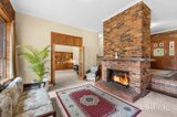 https://images.listonce.com.au/custom/160x/listings/145-spencer-road-woodend-vic-3442/566/01815566_img_06.jpg?kEtBWaV-c7E
