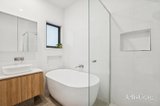 https://images.listonce.com.au/custom/160x/listings/145a-landscape-drive-mooroolbark-vic-3138/606/01816606_img_14.jpg?8uMc5TfNt7o