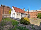 https://images.listonce.com.au/custom/160x/listings/146-148-cobden-street-south-melbourne-vic-3205/357/01087357_img_02.jpg?mVXNT92eBFc