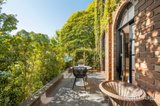 https://images.listonce.com.au/custom/160x/listings/146-george-street-east-melbourne-vic-3002/057/01900057_img_06.jpg?nPdF3g37z54