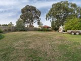 https://images.listonce.com.au/custom/160x/listings/146-hayrick-lane-mooroolbark-vic-3138/483/01524483_img_14.jpg?v8vcRAg2OVk