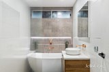 https://images.listonce.com.au/custom/160x/listings/146-main-road-lower-plenty-vic-3093/199/01938199_img_07.jpg?OLTktIbCB5k