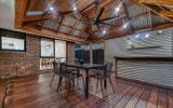 https://images.listonce.com.au/custom/160x/listings/146-manchester-road-mooroolbark-vic-3138/665/01723665_img_07.jpg?XfiYeE3Smu4