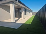 https://images.listonce.com.au/custom/160x/listings/146-medallion-boulevard-tarneit-vic-3029/880/01879880_img_09.jpg?ETtsIUvhxXU
