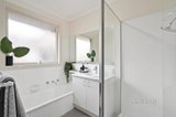 https://images.listonce.com.au/custom/160x/listings/146-nangathan-way-croydon-north-vic-3136/141/01738141_img_08.jpg?gtu4Uxguyr4
