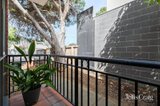 https://images.listonce.com.au/custom/160x/listings/146-wave-street-elwood-vic-3184/829/01864829_img_09.jpg?pPoPATMWcHU