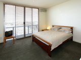 https://images.listonce.com.au/custom/160x/listings/1466-montague-street-south-melbourne-vic-3205/589/01794589_img_03.jpg?h2UAiXpU8c0
